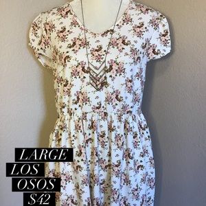 Cinch waist dress with pockets!